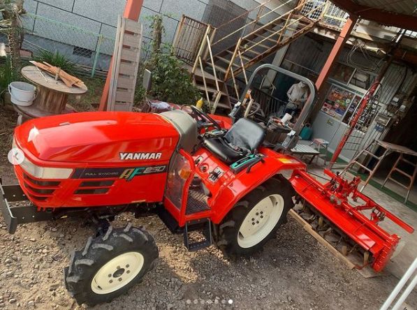 トラクターとロータリの塗装