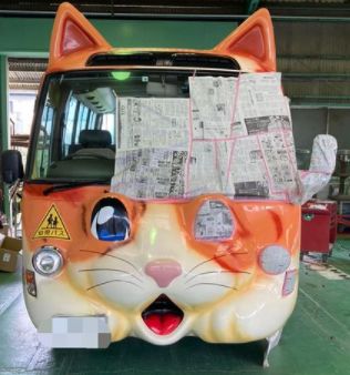 幼稚園バスの出張ペイント(猫バス カスタムペイント)